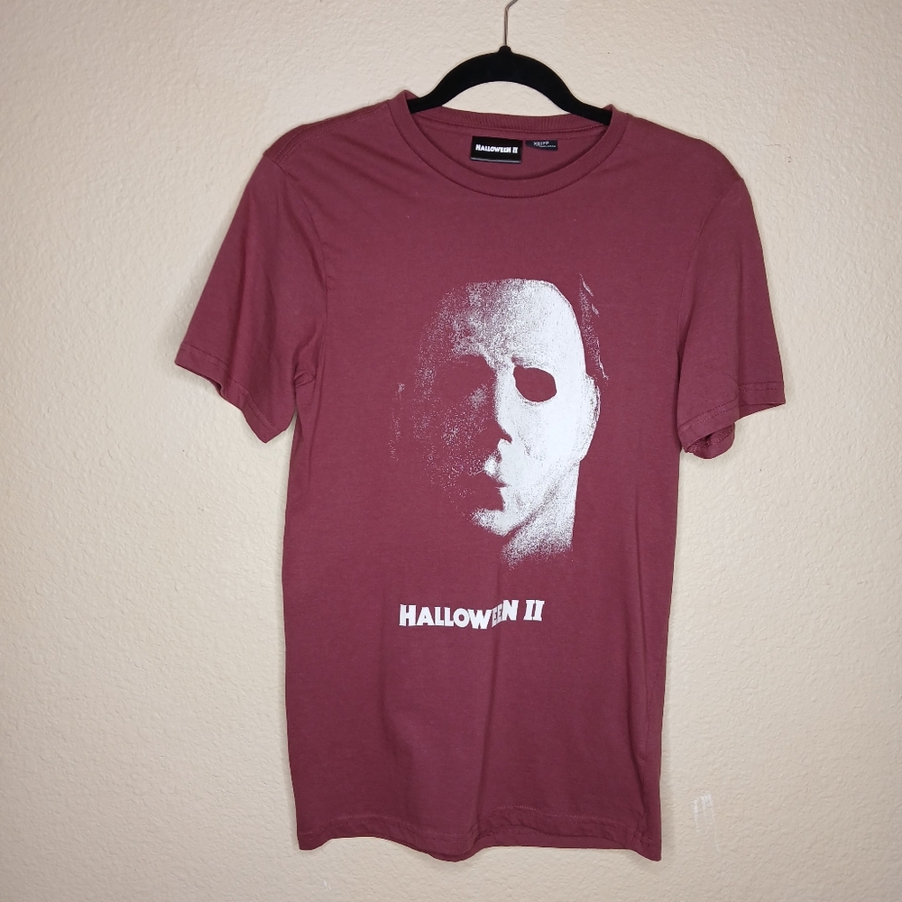 Halloween 2 Mens T-Shirt Micheal Myers Size XS 100% Cotton Burgundy And White
